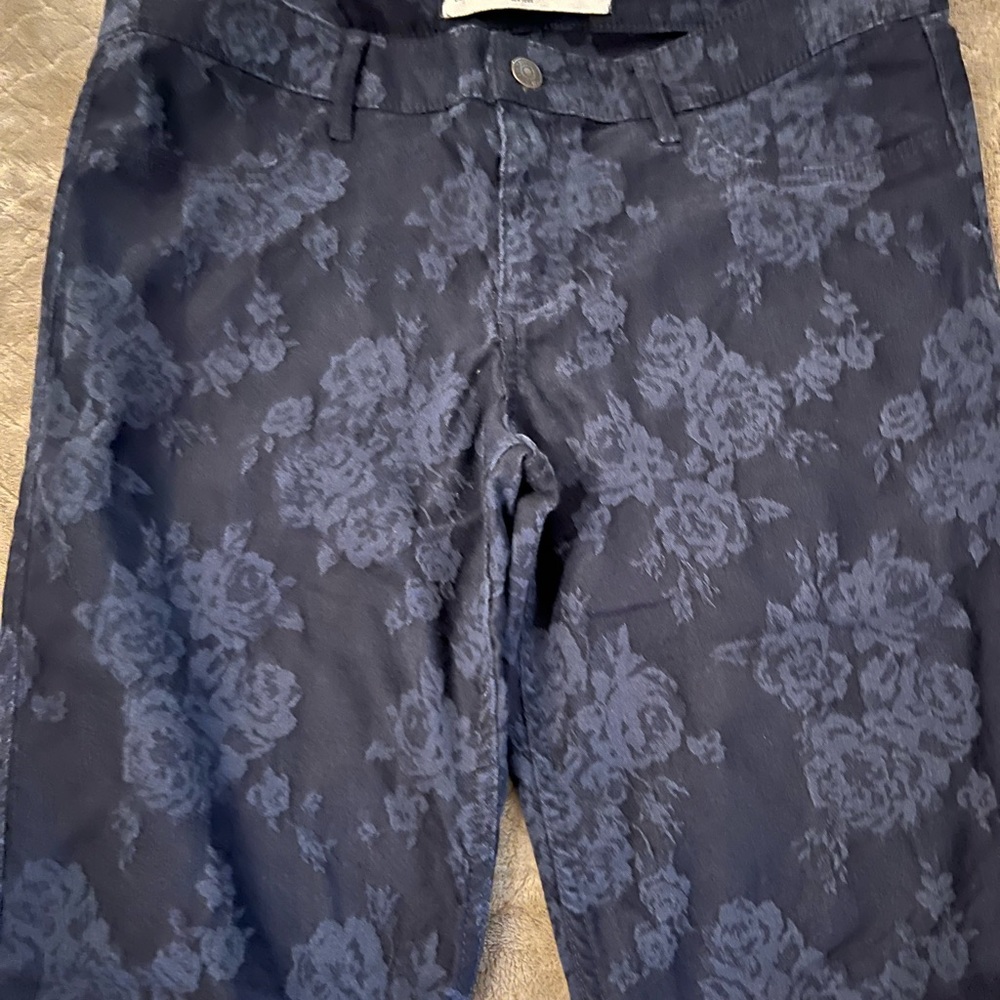 Denim 👖Abercrombie &Fitch floral jacquard denim size 30 - Picture 2 of 3